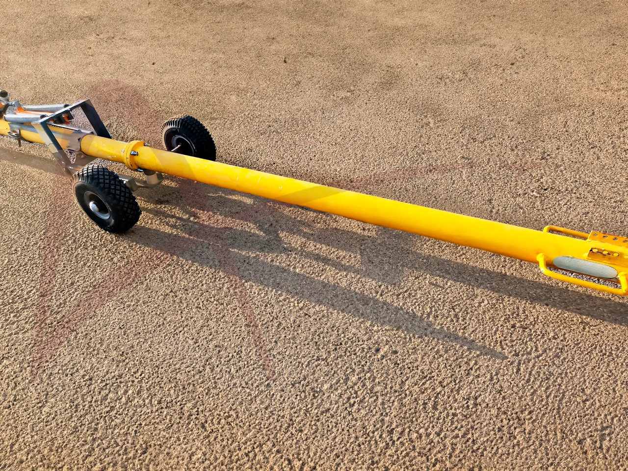 HYDRO TOWE 170-C4 - Équipement aéroportuaire: photos 2 HYDRO TOWE 170-C4 - Équipement aéroportuaire: photos 2