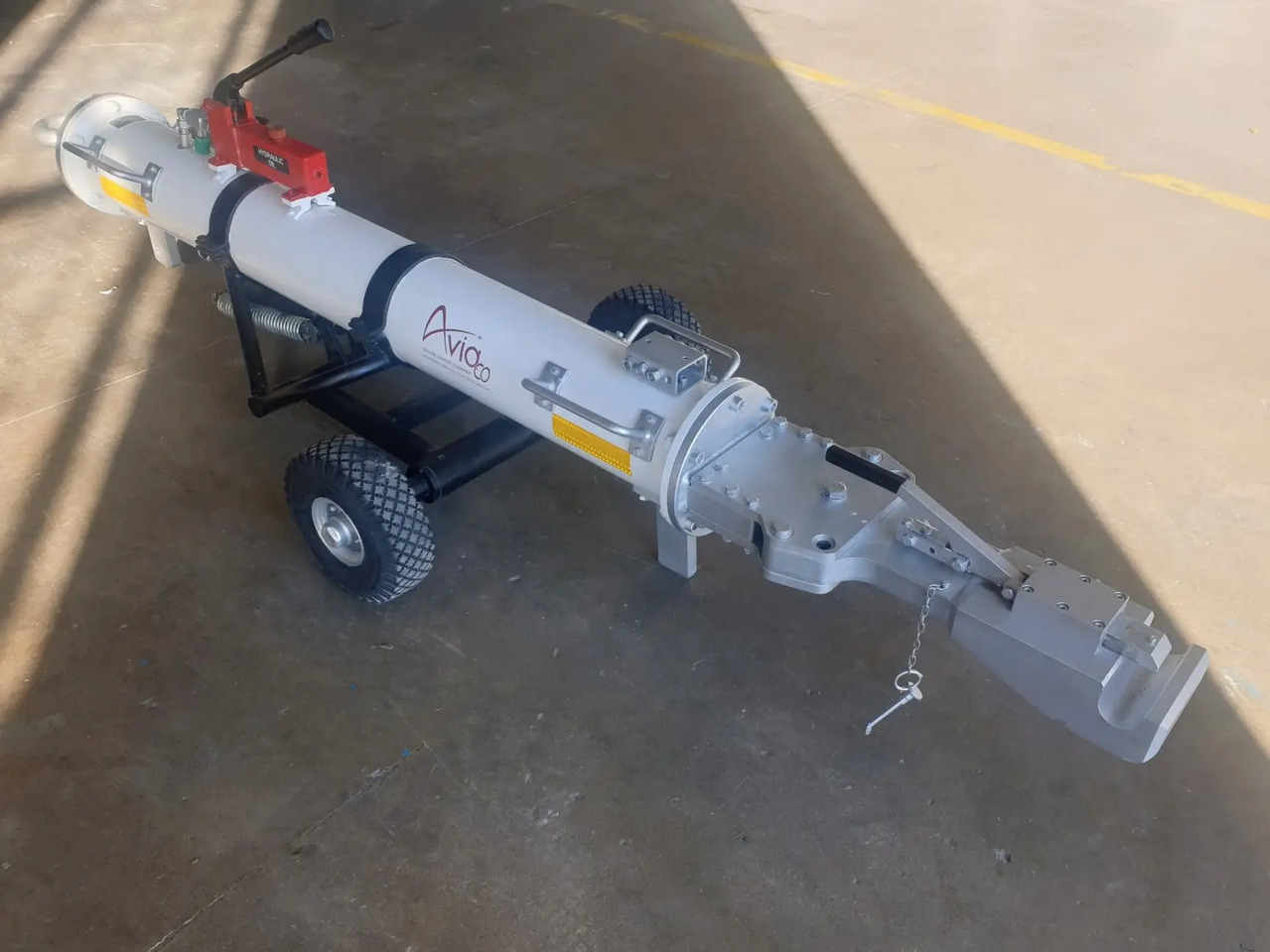 HYDRO TOWUNIV-4S - Équipement aéroportuaire: photos 3 HYDRO TOWUNIV-4S - Équipement aéroportuaire: photos 3