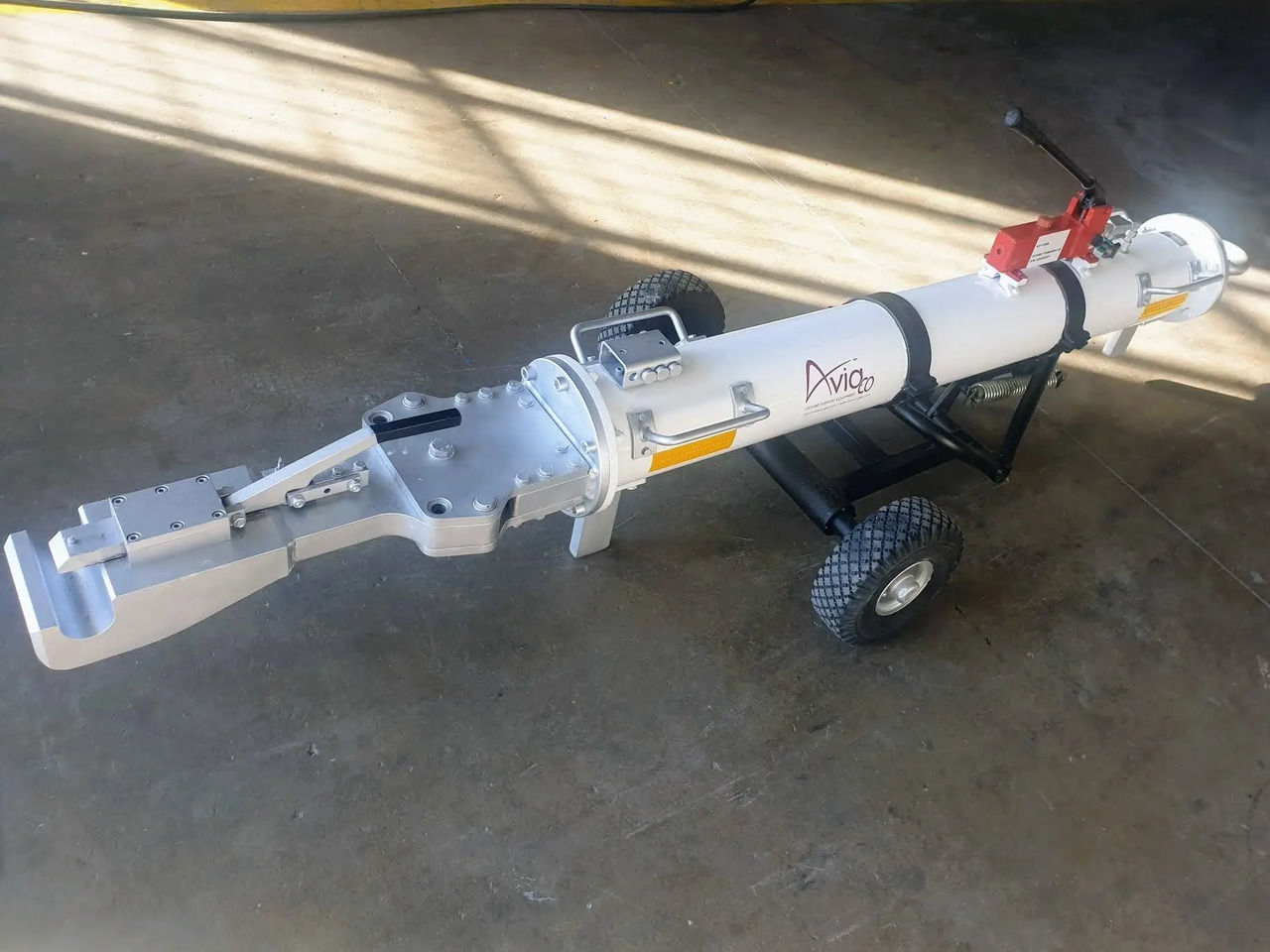 HYDRO TOWUNIV-4S - Équipement aéroportuaire: photos 1 HYDRO TOWUNIV-4S - Équipement aéroportuaire: photos 1