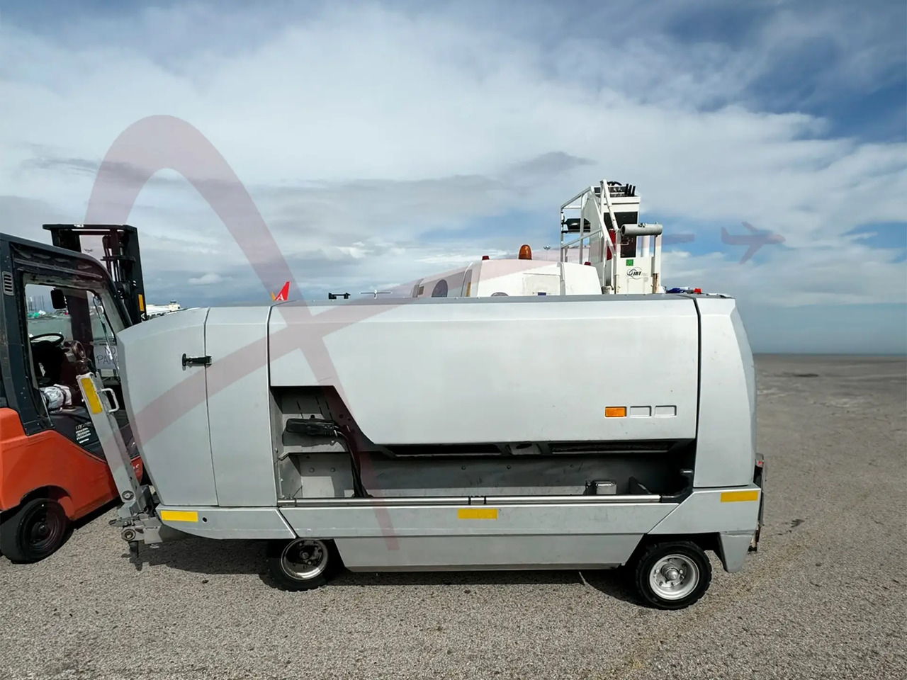 HITZINGER GPU-120MDE18 - Groupe électrogène au sol: photos 1 HITZINGER GPU-120MDE18 - Groupe électrogène au sol: photos 1