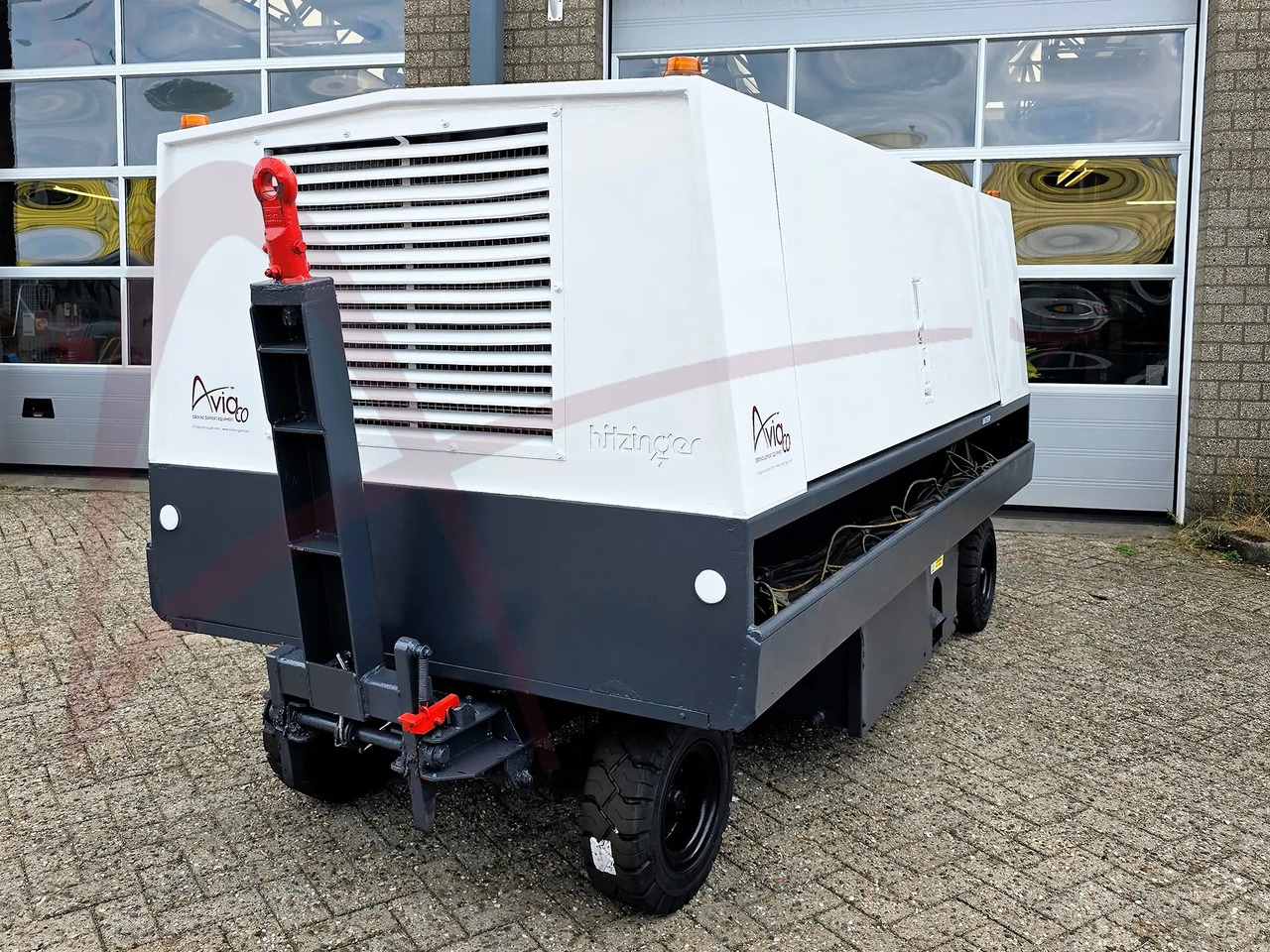 HITZINGER GPU120D - Groupe électrogène au sol: photos 2 HITZINGER GPU120D - Groupe électrogène au sol: photos 2