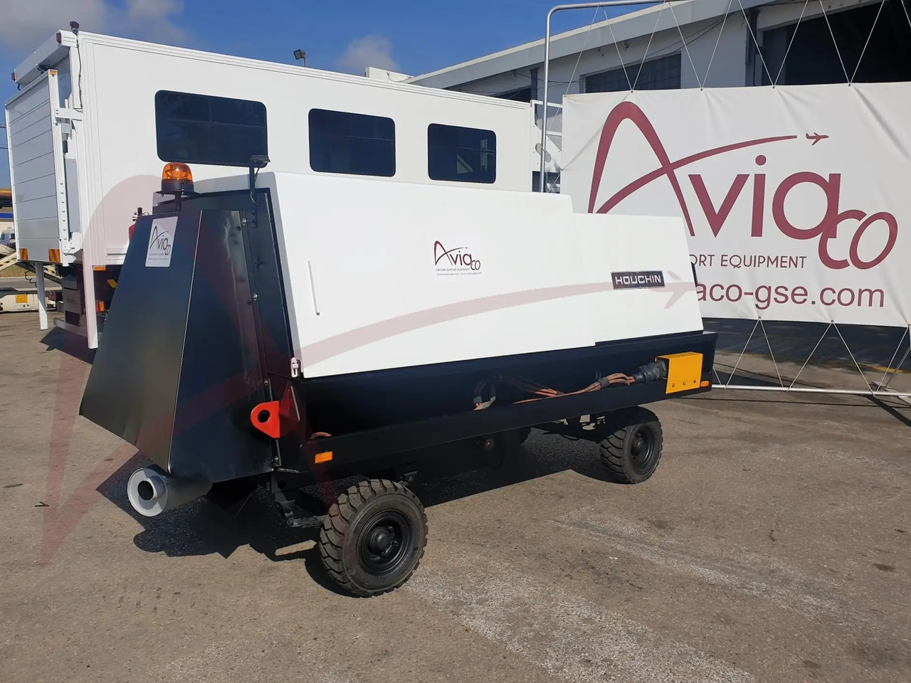 HOUCHIN C690-100DV - Groupe électrogène au sol: photos 3 HOUCHIN C690-100DV - Groupe électrogène au sol: photos 3