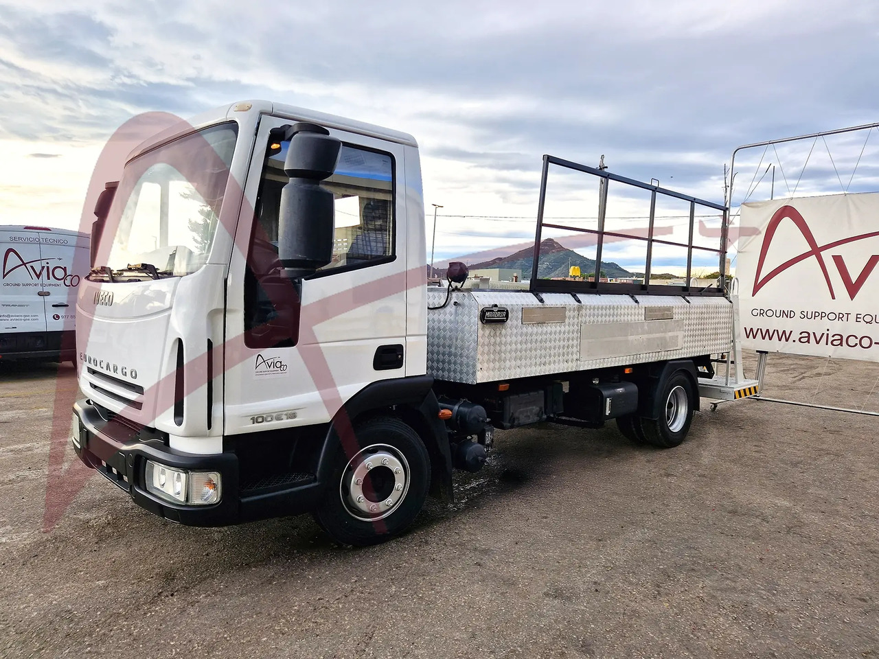 MARZASA PLE-2.8-0.2-TN - Véhicule vide-toilettes: photos 1 MARZASA PLE-2.8-0.2-TN - Véhicule vide-toilettes: photos 1