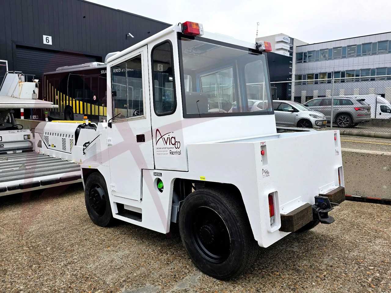 ROFAN ZD80 - Tracteur à bagages: photos 3 ROFAN ZD80 - Tracteur à bagages: photos 3