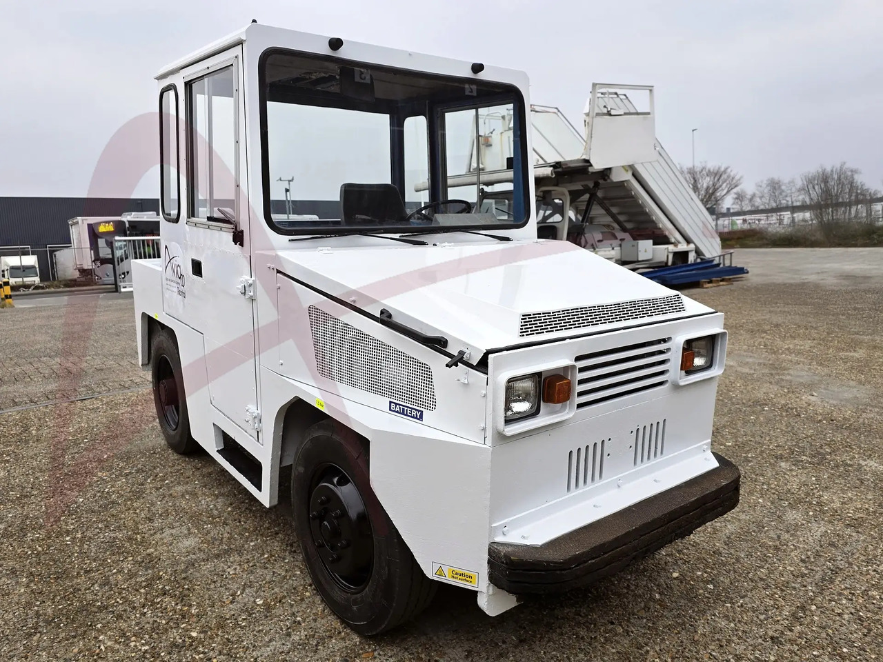 ROFAN ZD80 - Tracteur à bagages: photos 1 ROFAN ZD80 - Tracteur à bagages: photos 1