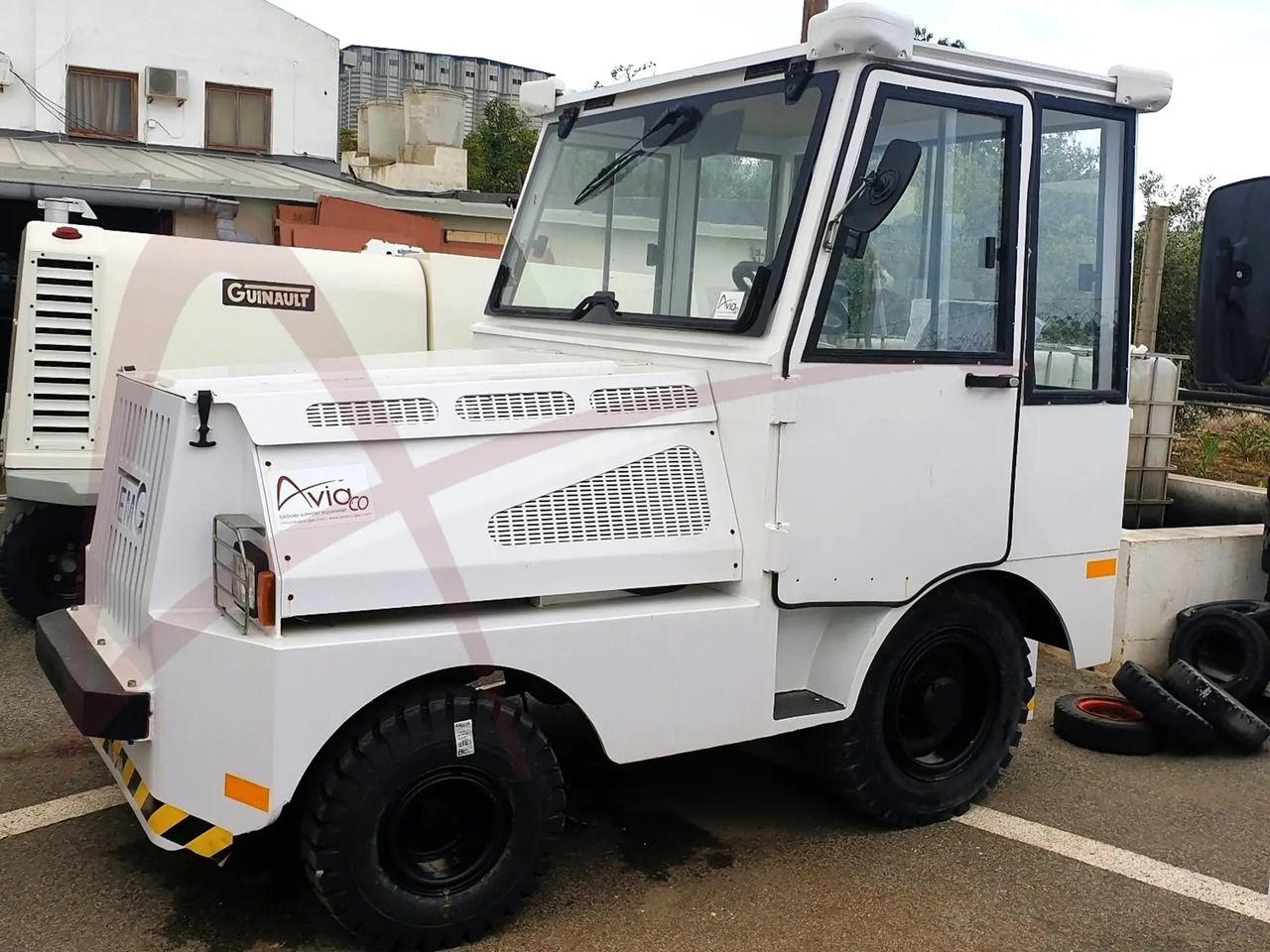 TEMG TG5001 - Tracteur à bagages: photos 2 TEMG TG5001 - Tracteur à bagages: photos 2