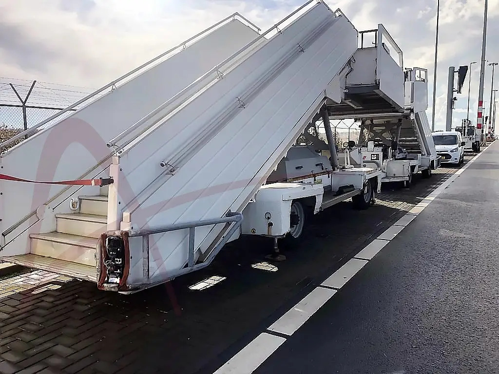 TLD ABS-580-E - Escalier d'embarquement: photos 2 TLD ABS-580-E - Escalier d'embarquement: photos 2