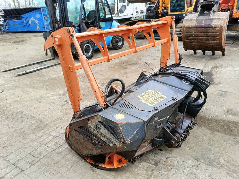 TMC cancela TFK-200 stobbenfrees chipper mulcher PTO - Broyeur de végétaux: photos 4 TMC cancela TFK-200 stobbenfrees chipper mulcher PTO - Broyeur de végétaux: photos 4