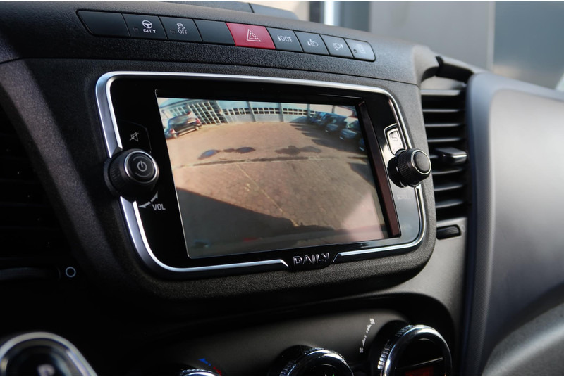 Fourgon utilitaire Iveco Daily 35S18HV 3.0 35 L2 H2 AUT/ LED/ CAMERA/ 3.5T/ CRUISE/ CLIMA/ TREKHAAK: photos 8