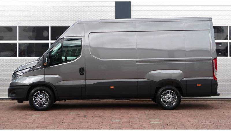 Fourgon utilitaire Iveco Daily 35S18HV 3.0 L2H2 BPM VRIJ/ AUT/ LED/ CAMERA/ NAVI/ CLIMA: photos 15
