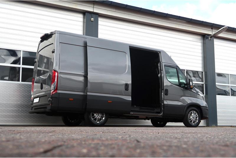 Fourgon utilitaire Iveco Daily 35S18HV 3.0 L2H2 BPM VRIJ/ AUT/ LED/ CAMERA/ NAVI/ CLIMA: photos 9