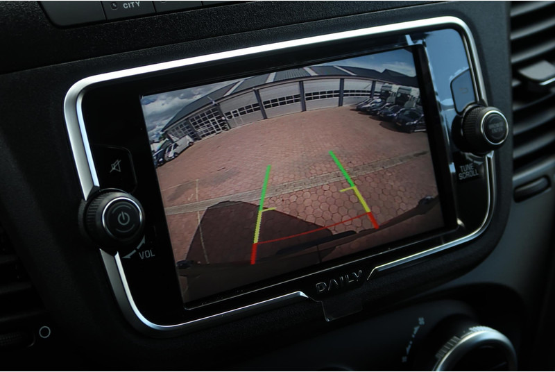 Fourgon utilitaire Iveco Daily 35S18HV 3.0 L2H2 BPM VRIJ/ AUT/ LED/ CAMERA/ NAVI/ CLIMA: photos 20