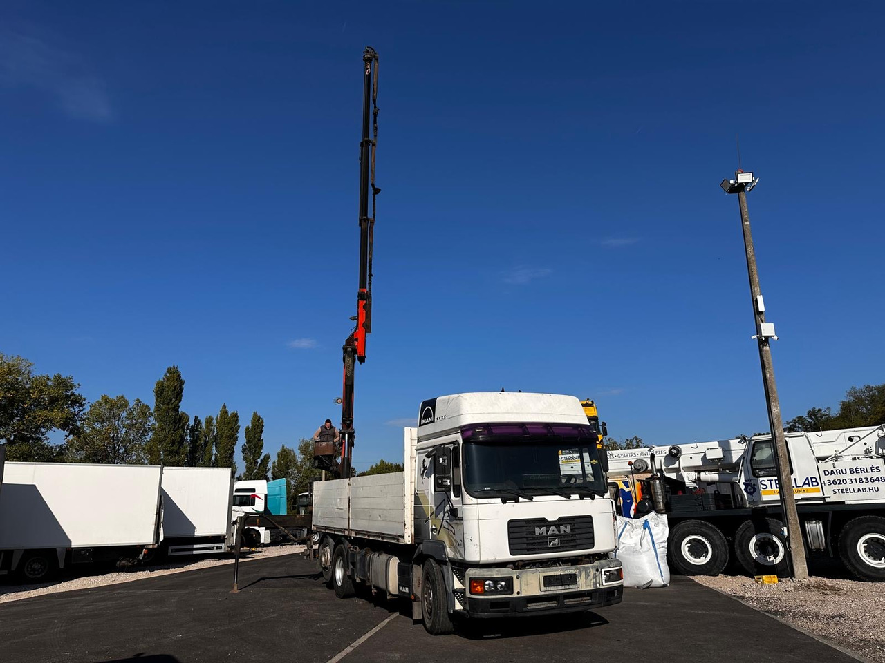 MAN F2000 26.413 Palfinger pk 16000 - Camion grue: photos 3 MAN F2000 26.413 Palfinger pk 16000 - Camion grue: photos 3