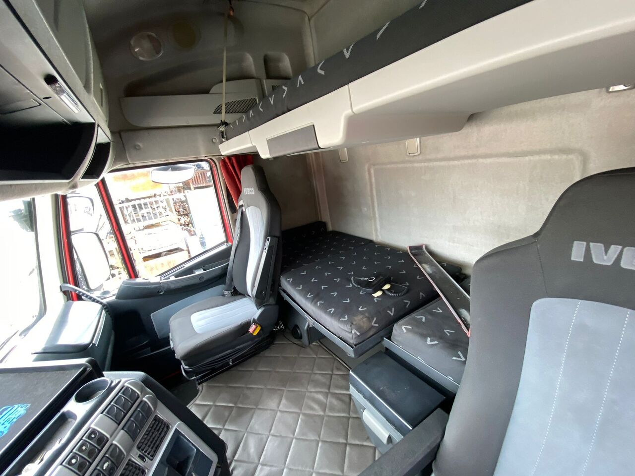 IVECO STRALIS 450 EURO5 AUTOMATIK - Tracteur routier: photos 4 IVECO STRALIS 450 EURO5 AUTOMATIK - Tracteur routier: photos 4