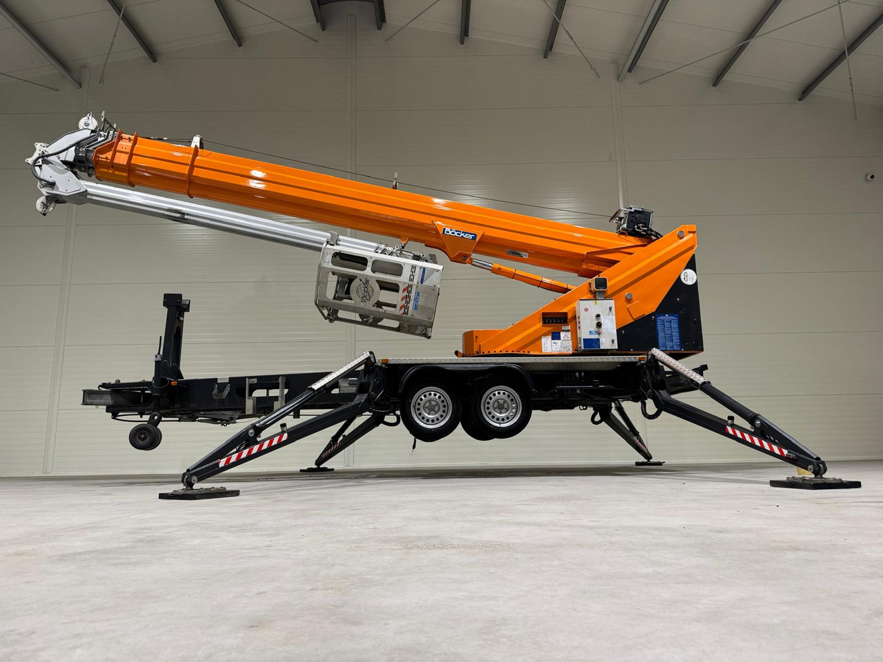 Bocker AHK 34/1800 - Mini grue: photos 1 Bocker AHK 34/1800 - Mini grue: photos 1