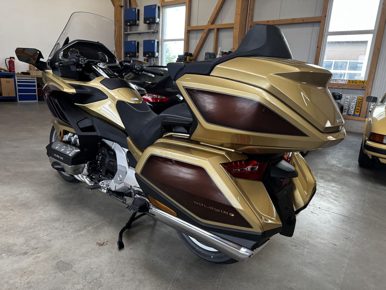 Honda Goldwing GL 1800 DCT Tour 50th Anniversary - Motocyclette: photos 3 Honda Goldwing GL 1800 DCT Tour 50th Anniversary - Motocyclette: photos 3