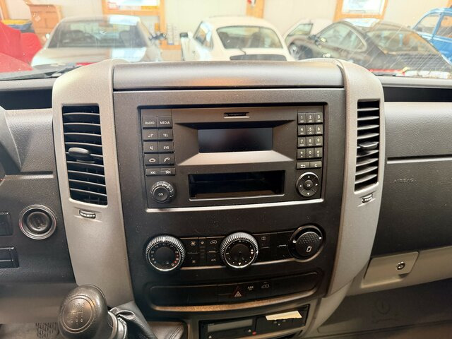 MERCEDES-BENZ Sprinter 316 CDI Pritsche 4x4 Allrad Plane... - Utilitaire plateau: photos 5 MERCEDES-BENZ Sprinter 316 CDI Pritsche 4x4 Allrad Plane... - Utilitaire plateau: photos 5