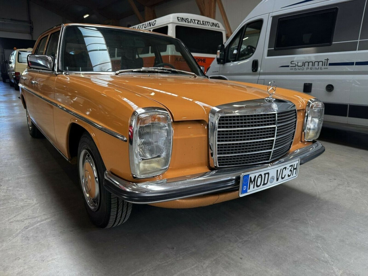 Mercedes-Benz 200 D/8 - Berline: photos 3 Mercedes-Benz 200 D/8 - Berline: photos 3