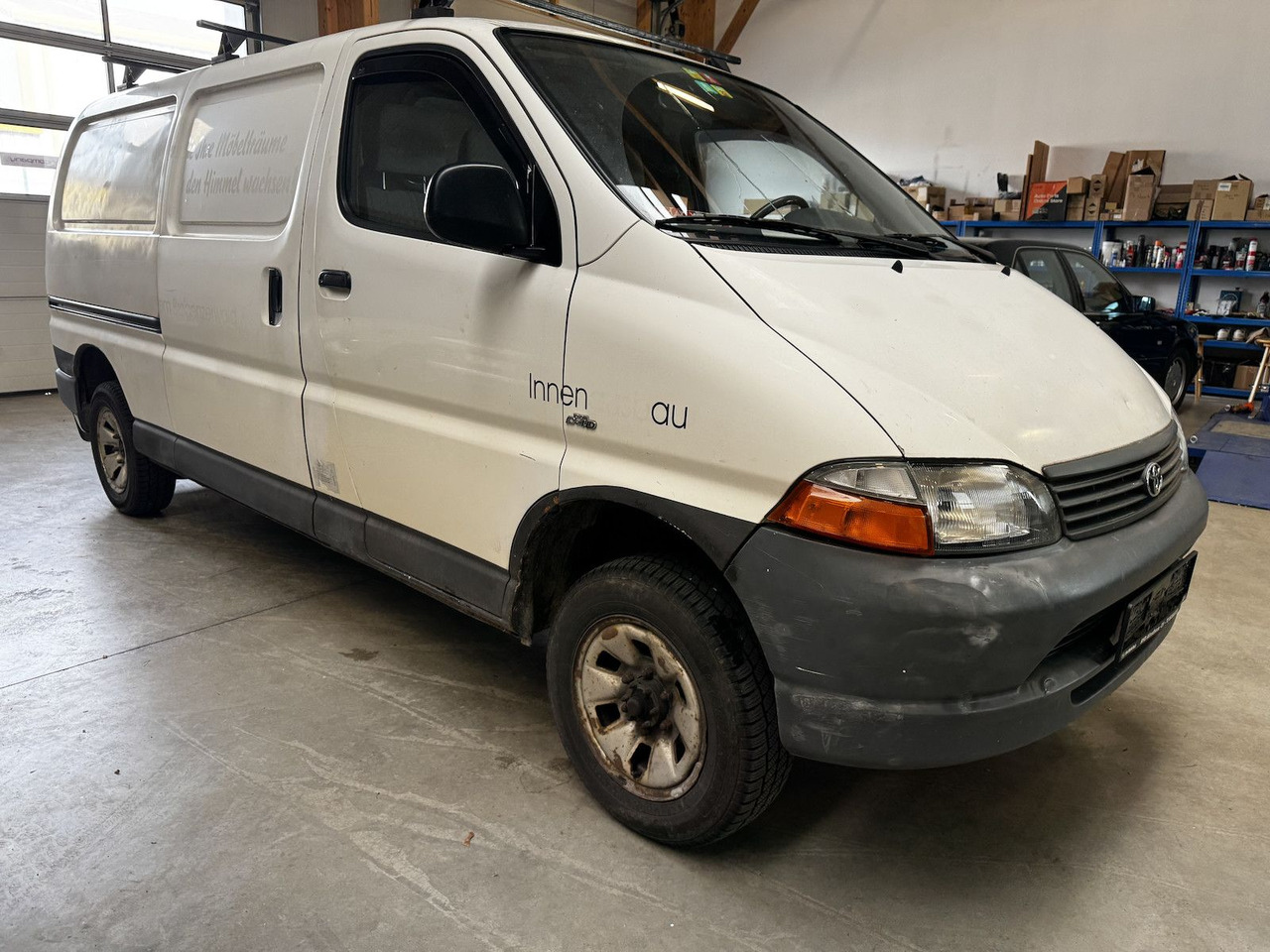 Toyota Hiace 2.5TD D4-D Kasten lang 4WD 4x4 - Voiture break: photos 5 Toyota Hiace 2.5TD D4-D Kasten lang 4WD 4x4 - Voiture break: photos 5