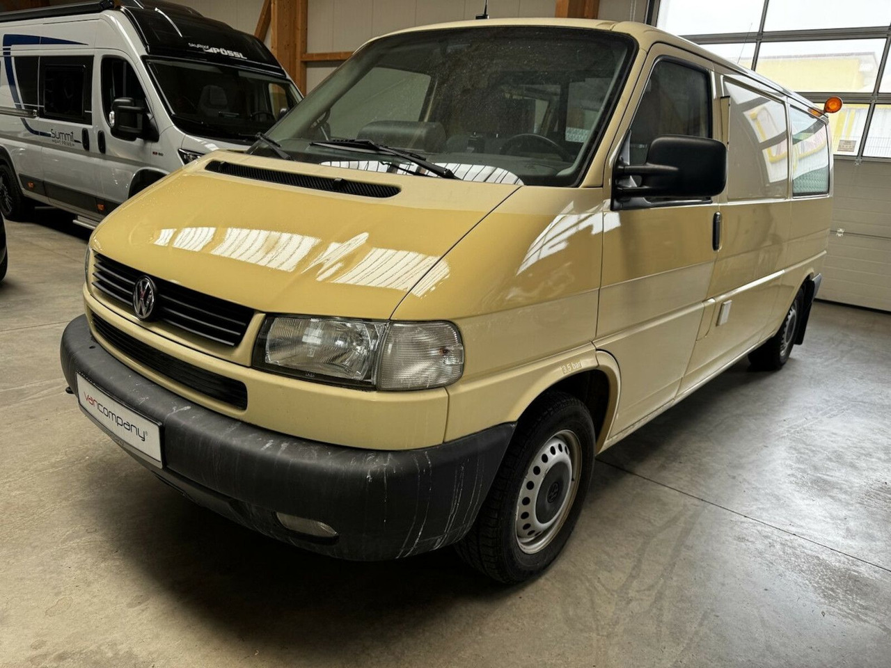 Volkswagen T4 2.5 TDI Syncro 4x4 lang 1. Hand! - Fourgon utilitaire: photos 1 Volkswagen T4 2.5 TDI Syncro 4x4 lang 1. Hand! - Fourgon utilitaire: photos 1