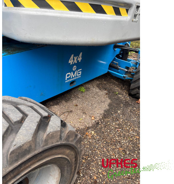 Genie Z-60/34 Articulated Boom Lift - Nacelle: photos 3 Genie Z-60/34 Articulated Boom Lift - Nacelle: photos 3