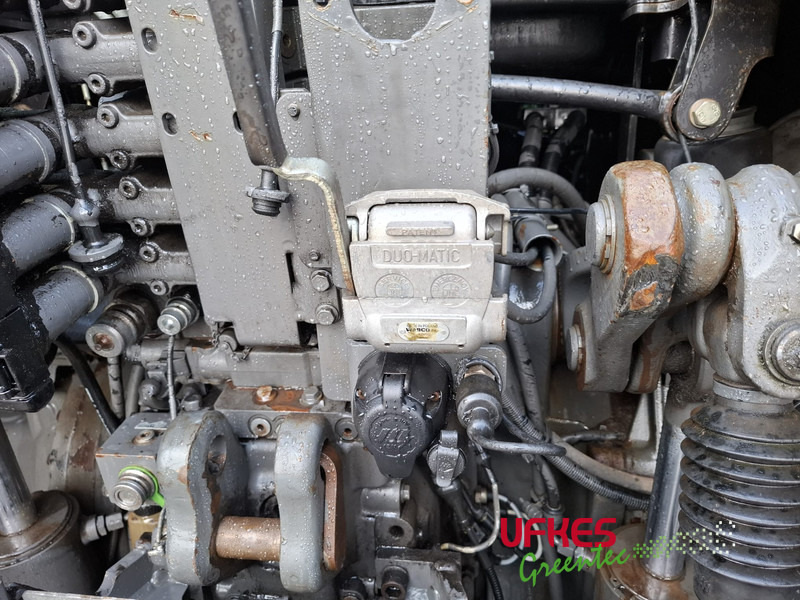 Tracteur agricole Valtra T194 D TwinTrack: photos 17 Tracteur agricole Valtra T194 D TwinTrack: photos 17