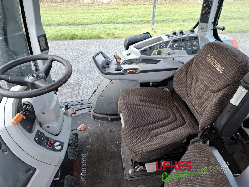 Tracteur agricole Valtra T194 D TwinTrack: photos 10 Tracteur agricole Valtra T194 D TwinTrack: photos 10