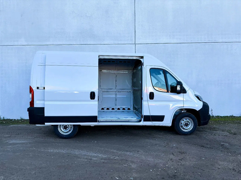 Fourgonnette neuf Peugeot Boxer Boxer L2H2 | Leasing from €867/ month: photos 9