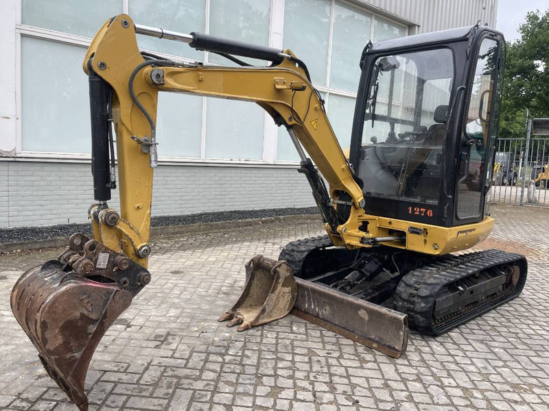 Mini pelle Cat 302.7 D CR   2020   CE