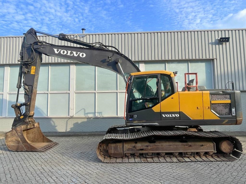 Volvo EC 220 EL 2016 TOPCON 3D GPS - Pelle sur chenille: photos 2 Volvo EC 220 EL 2016 TOPCON 3D GPS - Pelle sur chenille: photos 2