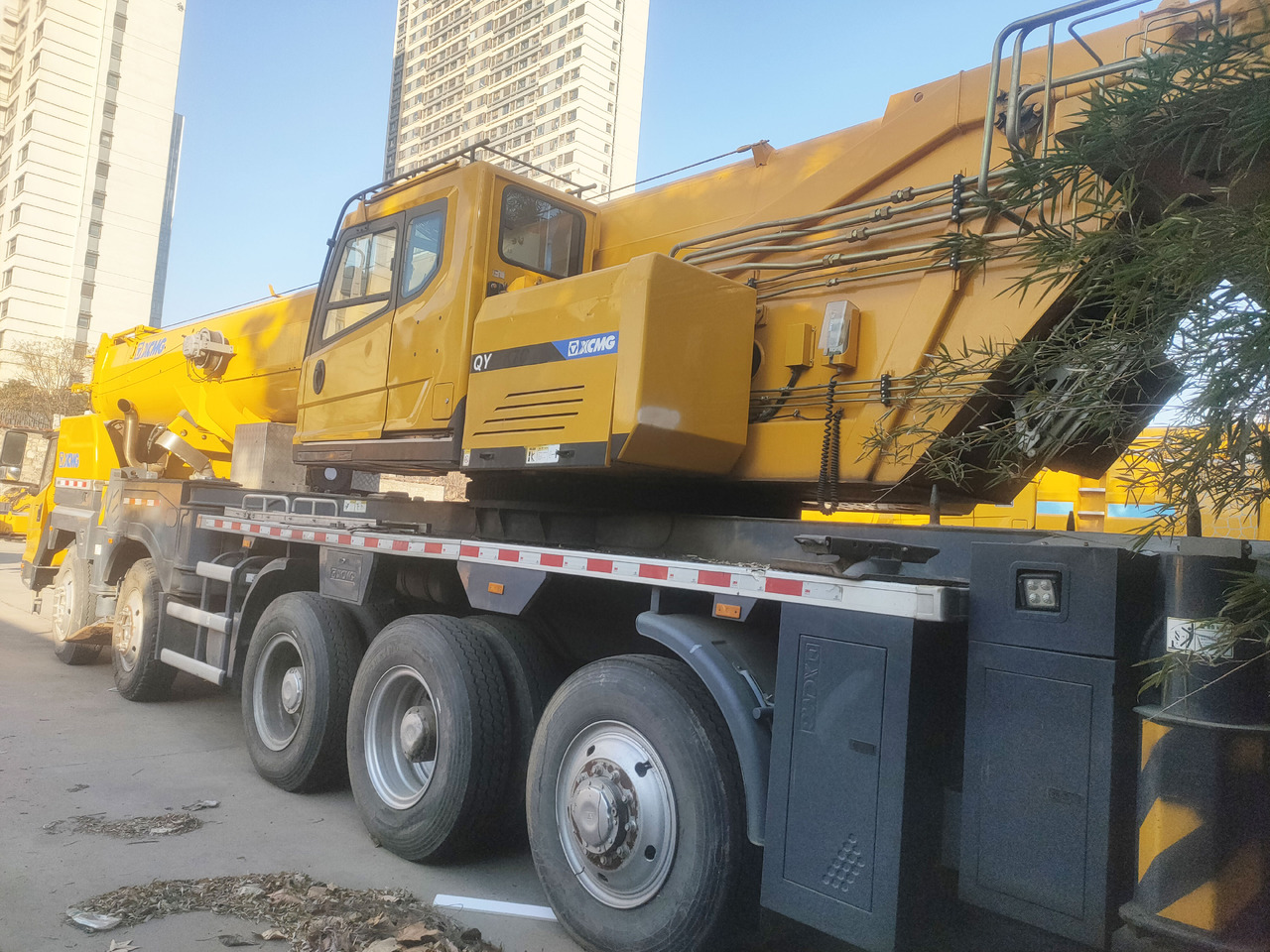 XCMG Manufacturer QY95K7C Used Truck Lifting Crane 95 Ton Mobile Crane Machine Price - Grue mobile: photos 2 XCMG Manufacturer QY95K7C Used Truck Lifting Crane 95 Ton Mobile Crane Machine Price - Grue mobile: photos 2