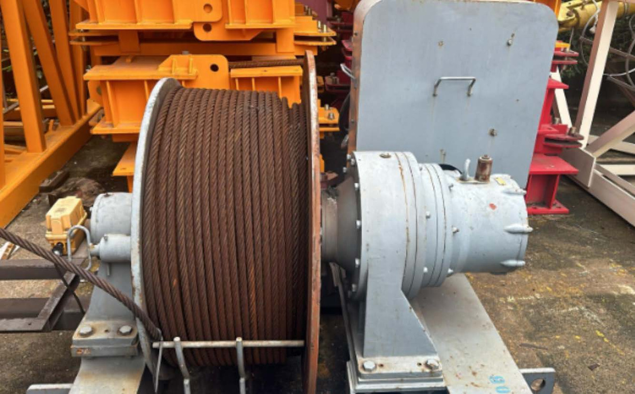 XCMG Official 20 Ton Construction Tower Crane XL6025-20 Used Liffing Jib Tower Crane For Sale - Grue à tour: photos 2 XCMG Official 20 Ton Construction Tower Crane XL6025-20 Used Liffing Jib Tower Crane For Sale - Grue à tour: photos 2