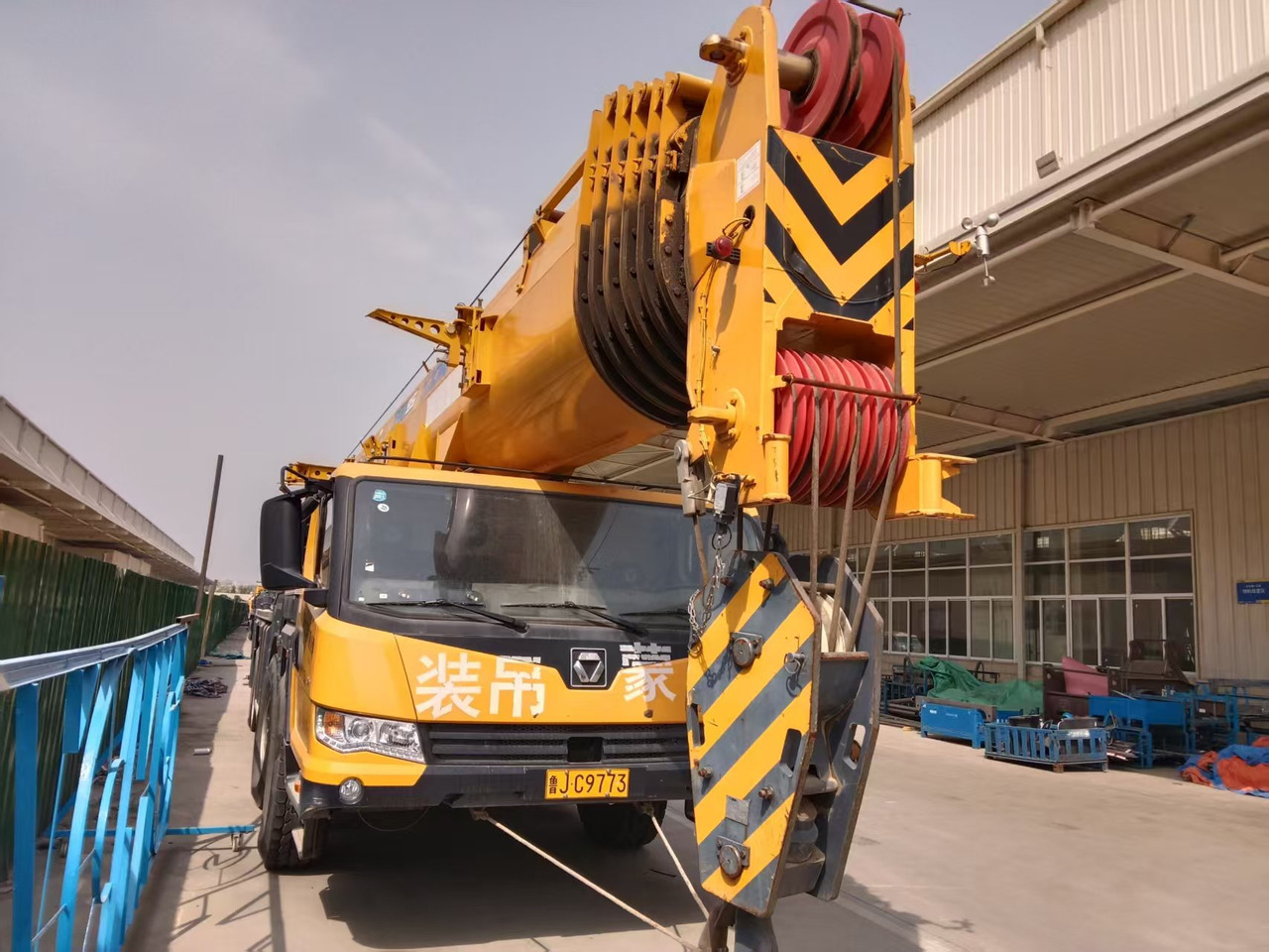 XCMG Official 95 Ton Used boom Truck Crane XCT95L7 Mobile Crane Machine - Grue mobile: photos 2 XCMG Official 95 Ton Used boom Truck Crane XCT95L7 Mobile Crane Machine - Grue mobile: photos 2