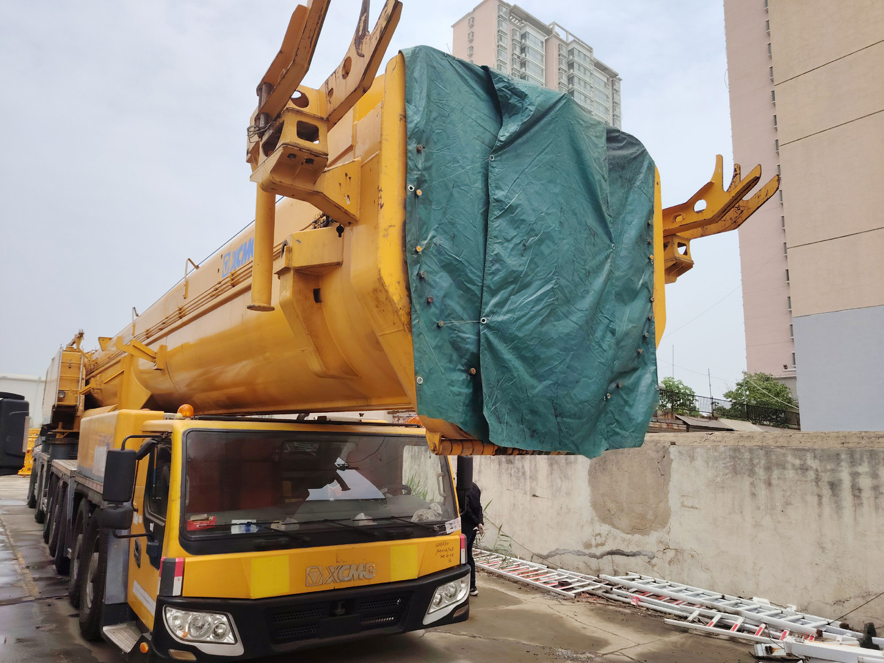 XCMG Official Second Hand Construction Big Crane QAY650A 650 Tons All Terrain Cranes With Good Condition - Grue tout-terrain: photos 2 XCMG Official Second Hand Construction Big Crane QAY650A 650 Tons All Terrain Cranes With Good Condition - Grue tout-terrain: photos 2