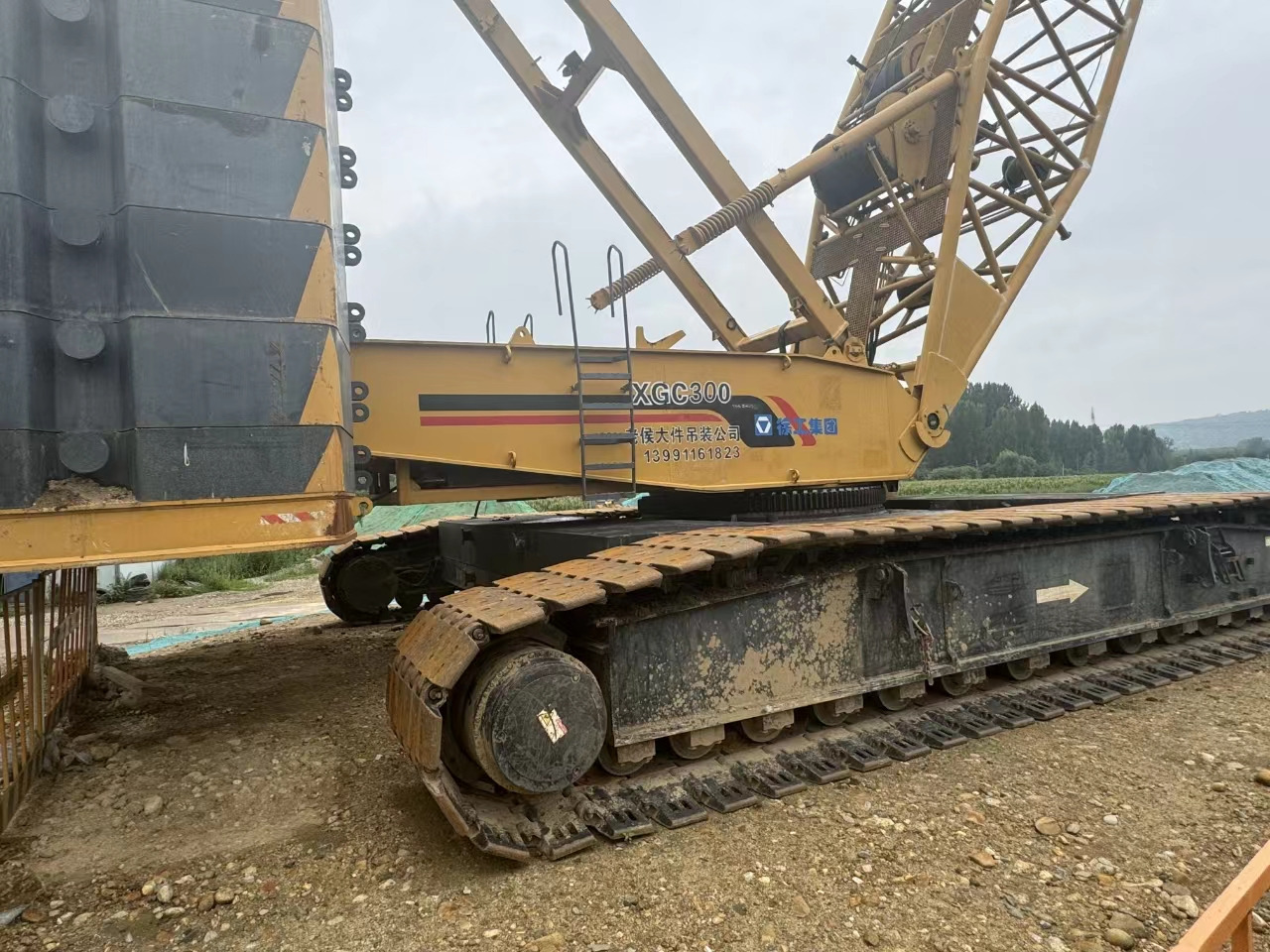 Grue sur chenilles XCMG Official Second Hand Crawler Crane Lifting Equipment Mobile XGC300 300 Ton Crane Price: photos 8