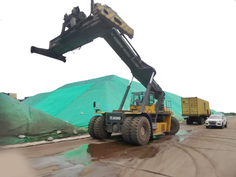 XCMG Official Used Mobile Reach Stacker 45 Tons XCS4531K For Container Price List - Reach stacker: photos 2 XCMG Official Used Mobile Reach Stacker 45 Tons XCS4531K For Container Price List - Reach stacker: photos 2
