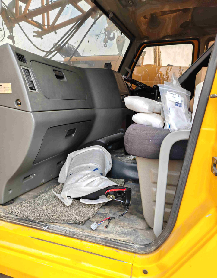 XCMG XCT16_Y 16ton mobile drive 4-Section Telescopic Crane truck - Grue mobile: photos 2 XCMG XCT16_Y 16ton mobile drive 4-Section Telescopic Crane truck - Grue mobile: photos 2