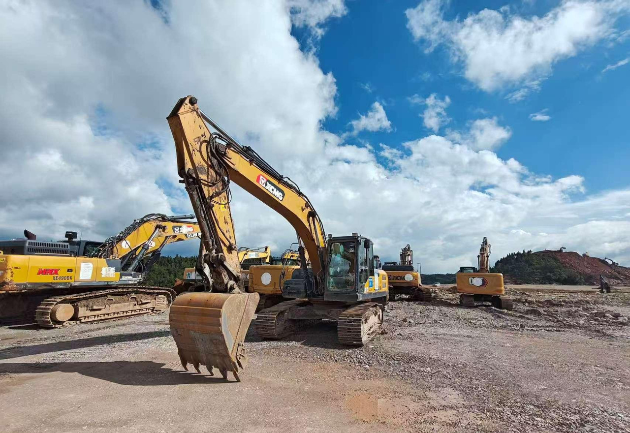 XCMG XE215DA hot sale used excavator hydraulic 21ton price - Pelle sur chenille: photos 2 XCMG XE215DA hot sale used excavator hydraulic 21ton price - Pelle sur chenille: photos 2