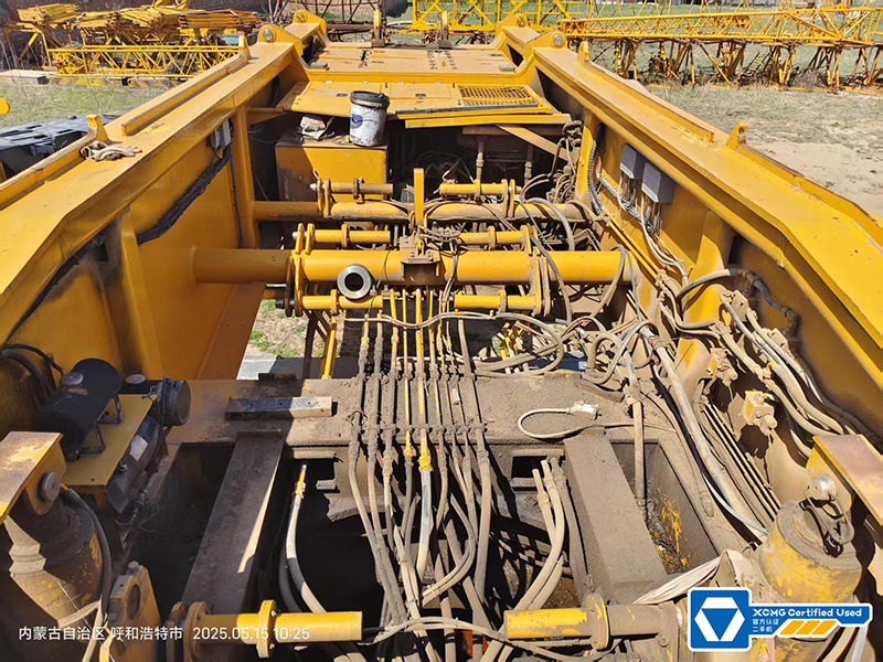 XCMG XGC650 used mobile hydraulic hoist lift machine 650ton crawler crane - Grue sur chenilles: photos 3 XCMG XGC650 used mobile hydraulic hoist lift machine 650ton crawler crane - Grue sur chenilles: photos 3