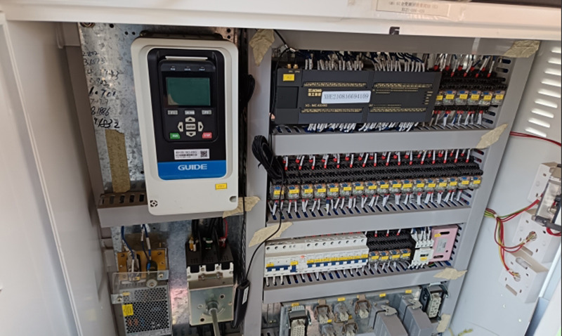 XCMG XGT6013-6S1 used 6ton Topless Tower Crane for sale - Grue à tour: photos 2 XCMG XGT6013-6S1 used 6ton Topless Tower Crane for sale - Grue à tour: photos 2