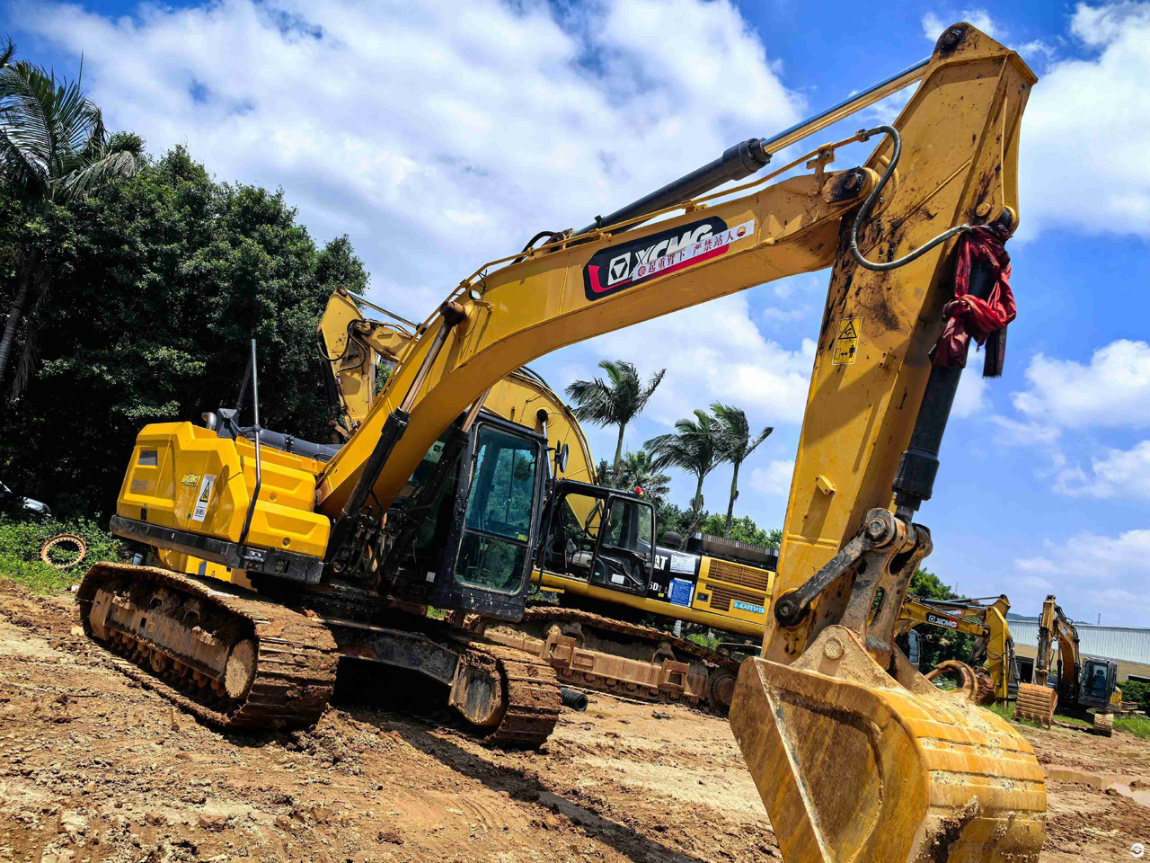 XCMG used 2024 official 20ton hydraulic crawler excavator XE200GA price - Pelle sur chenille: photos 4 XCMG used 2024 official 20ton hydraulic crawler excavator XE200GA price - Pelle sur chenille: photos 4