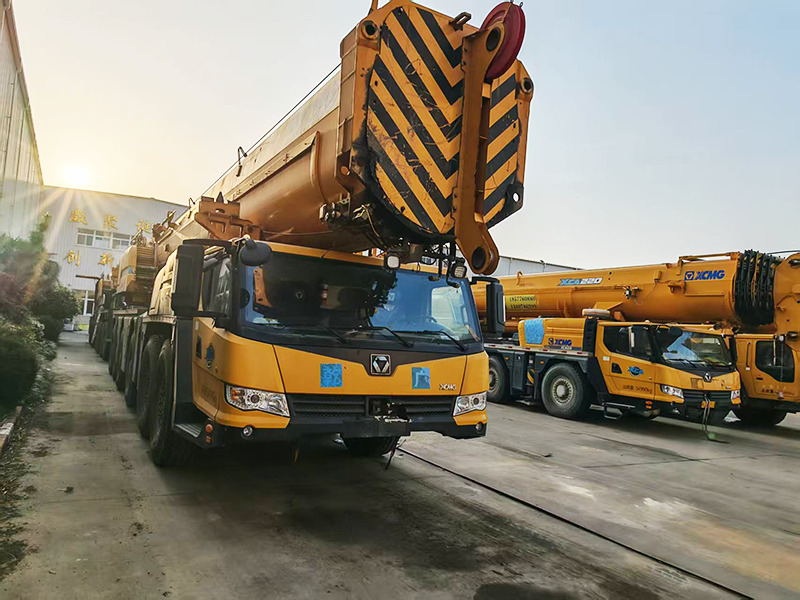 XCMG used XCA460 460ton mobile hydraulic all terrain crane price - Grue tout-terrain: photos 4 XCMG used XCA460 460ton mobile hydraulic all terrain crane price - Grue tout-terrain: photos 4