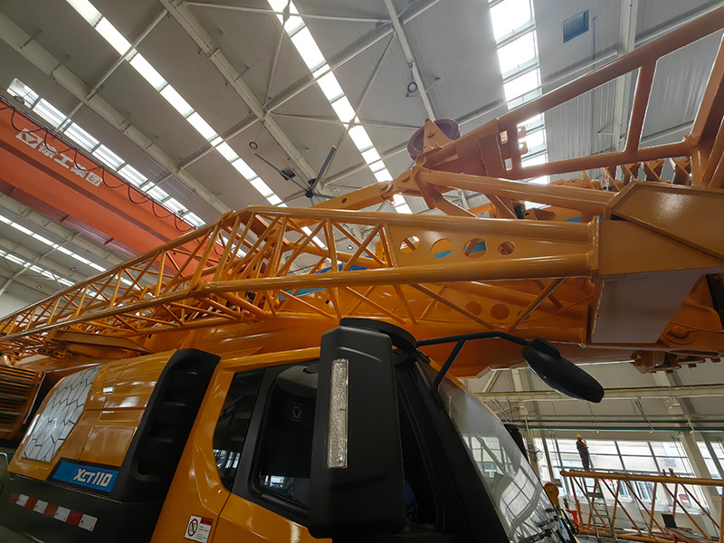 XCMG used XCT110 110ton telescopic boom truck crane mobile for sale - Grue: photos 5 XCMG used XCT110 110ton telescopic boom truck crane mobile for sale - Grue: photos 5