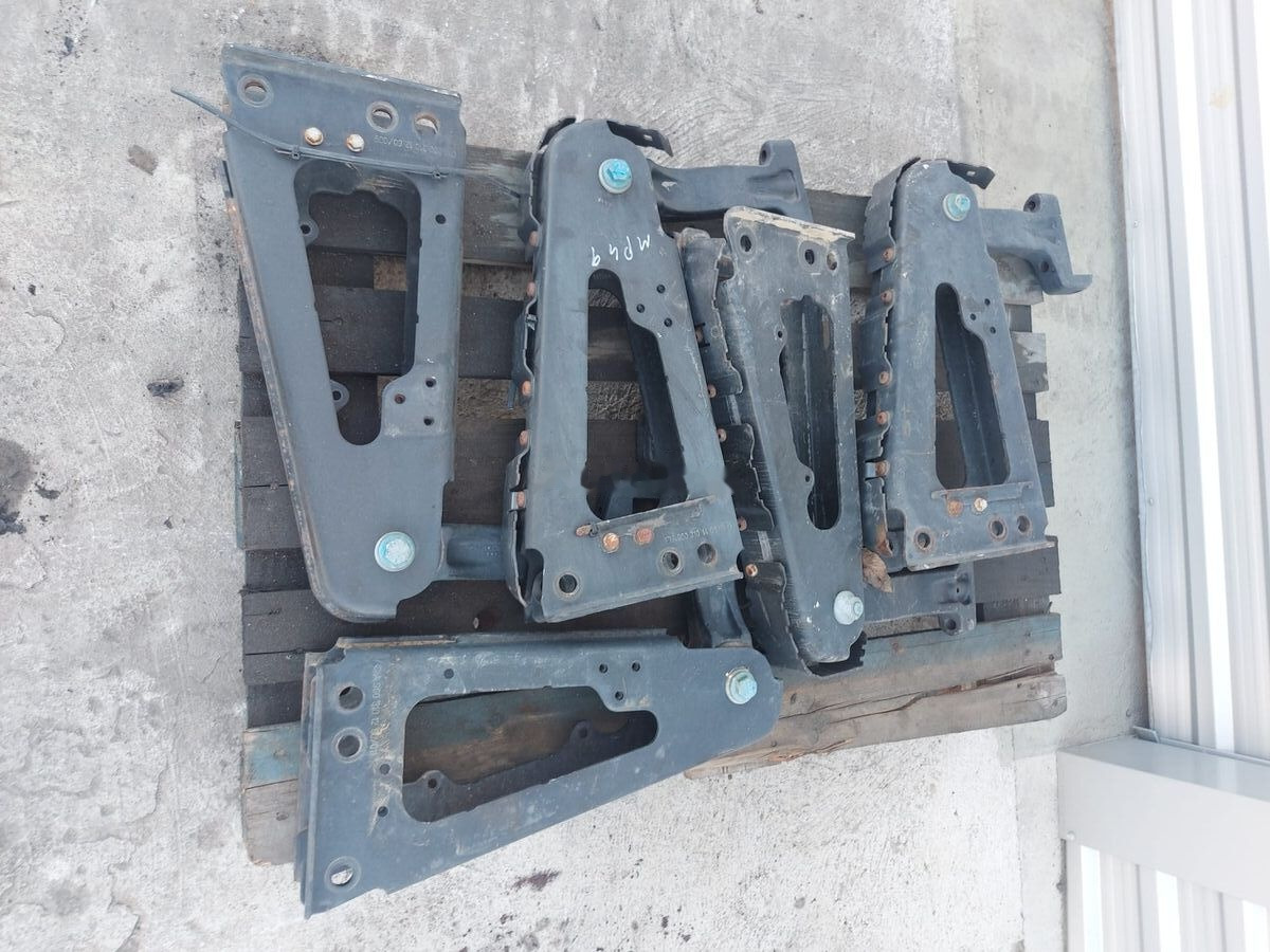 Cabin suspension A   Mercedes-Benz ACTROS MP4 truck - Suspension de cabine pour Camion: photos 1 Cabin suspension A   Mercedes-Benz ACTROS MP4 truck - Suspension de cabine pour Camion: photos 1