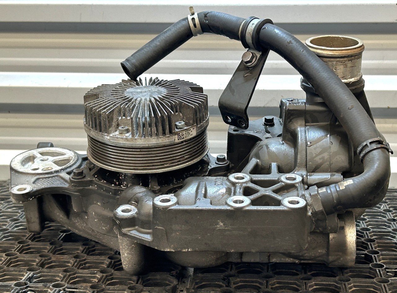 DAF DAF XF 106 480 COOLANT PUMP - Pompe à liquide de refroidissement: photos 5 DAF DAF XF 106 480 COOLANT PUMP - Pompe à liquide de refroidissement: photos 5