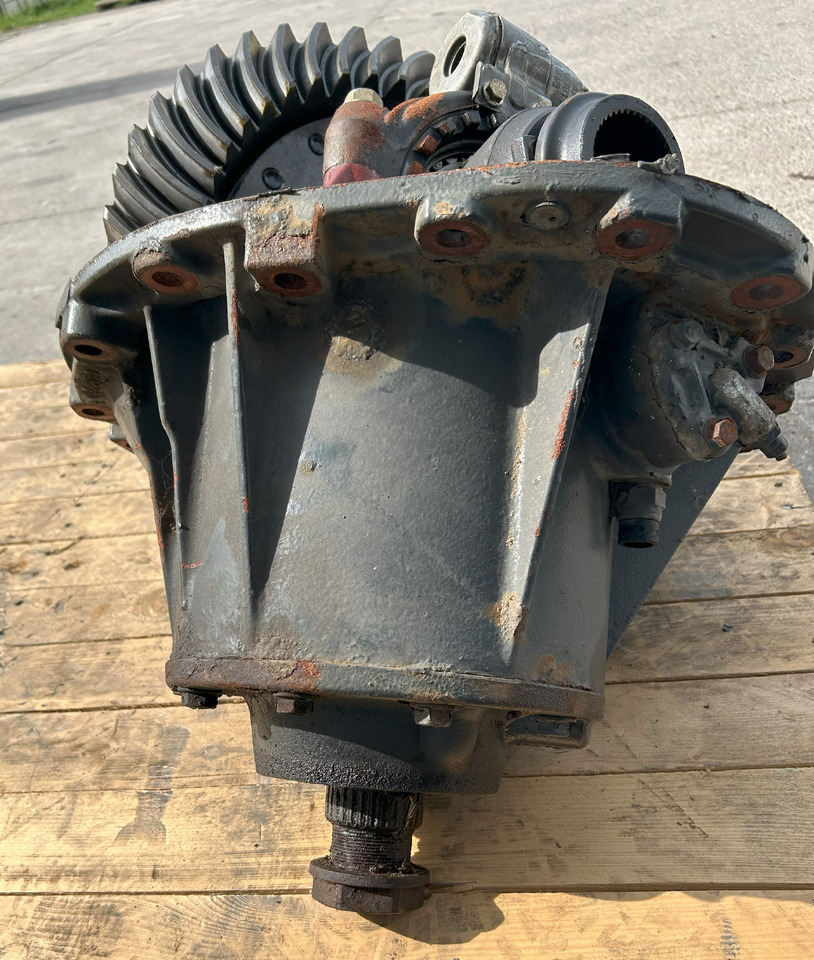 DAF DIFFERENTIAL AXLE CONTRIBUTION XF 105 43:16 2,69 - Essieu arrière: photos 2 DAF DIFFERENTIAL AXLE CONTRIBUTION XF 105 43:16 2,69 - Essieu arrière: photos 2