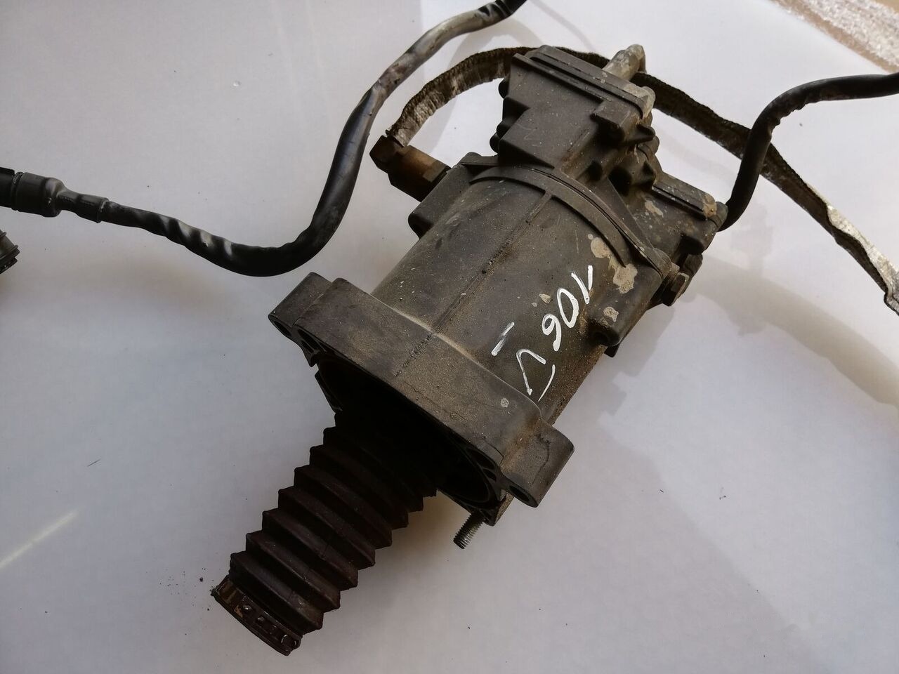 DAF XF 106 0501219051 DAF XF 106 truck - Cylindre d'embrayage pour Camion: photos 2 DAF XF 106 0501219051 DAF XF 106 truck - Cylindre d'embrayage pour Camion: photos 2