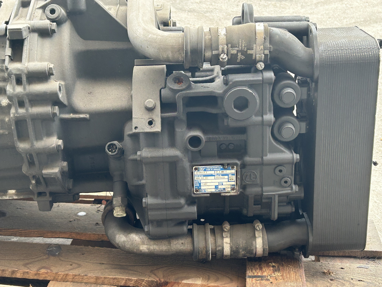 DAF XF 106 12AS2131 TD 2011072 DAF XF 106 truck - Boîte de vitesse pour Camion: photos 4 DAF XF 106 12AS2131 TD 2011072 DAF XF 106 truck - Boîte de vitesse pour Camion: photos 4