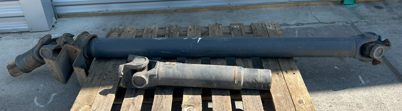 DAF XF 106 480 DRIVE SHAFT - Arbre à cardan: photos 1 DAF XF 106 480 DRIVE SHAFT - Arbre à cardan: photos 1