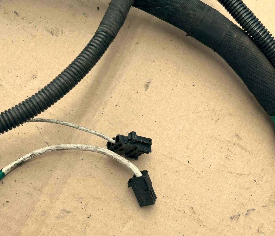 DAF XF 106 CHASSIS MAIN ELECTRICAL HARNESS - Câble/ Fil: photos 4 DAF XF 106 CHASSIS MAIN ELECTRICAL HARNESS - Câble/ Fil: photos 4